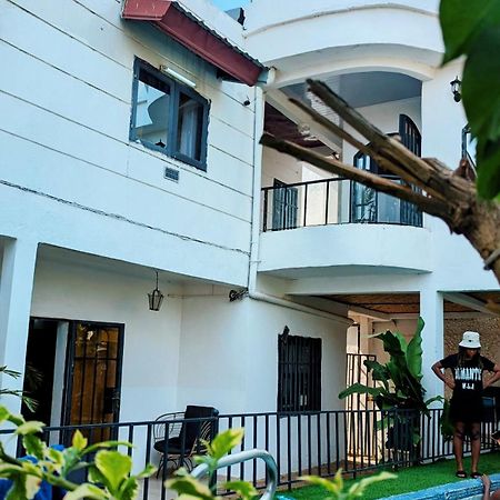 Yaoundé Appartement 2 Chambres Residence Avec Piscine מראה חיצוני תמונה